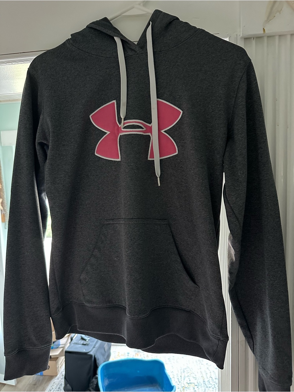 Under Armour  Dark Gray UA Storm, semi fitted hoodie size M